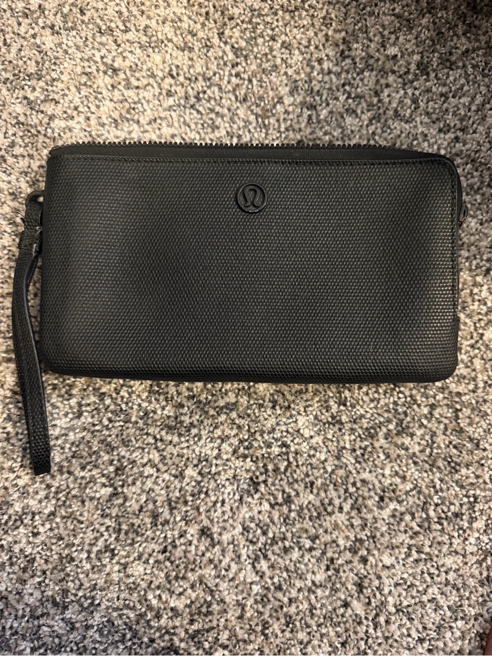 lululemon athletica Black Textured Zip Wristlet Card Holder